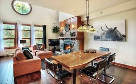 2 Storey Condo In Tremblant Les Eaux 2335